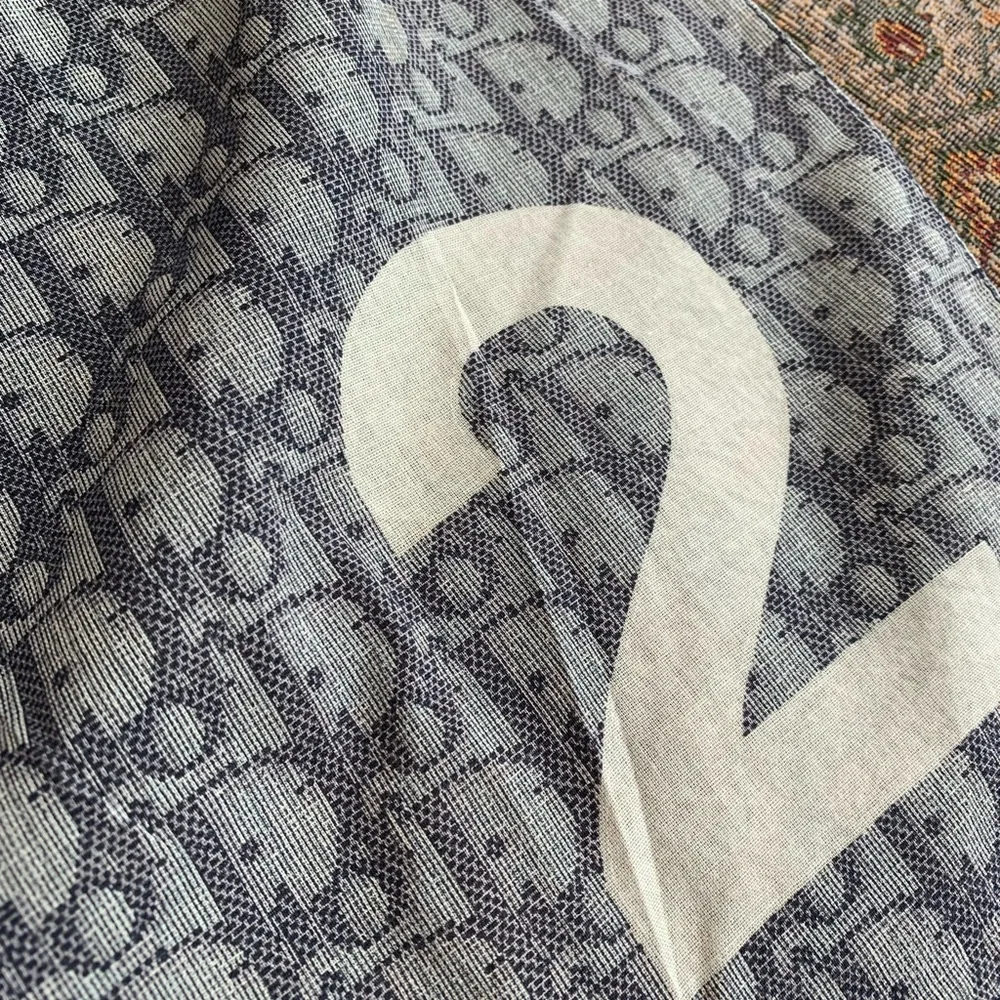 Dior scarf